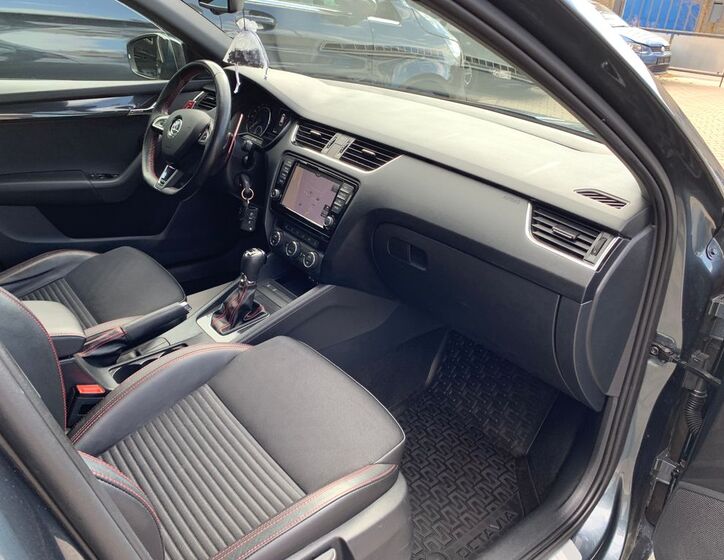 Škoda Octavia 19