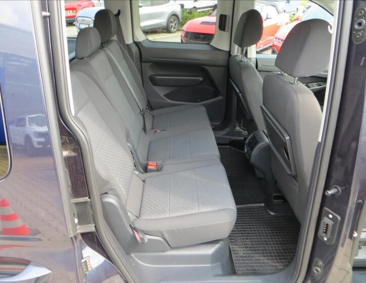 Ford Tourneo Connect 13
