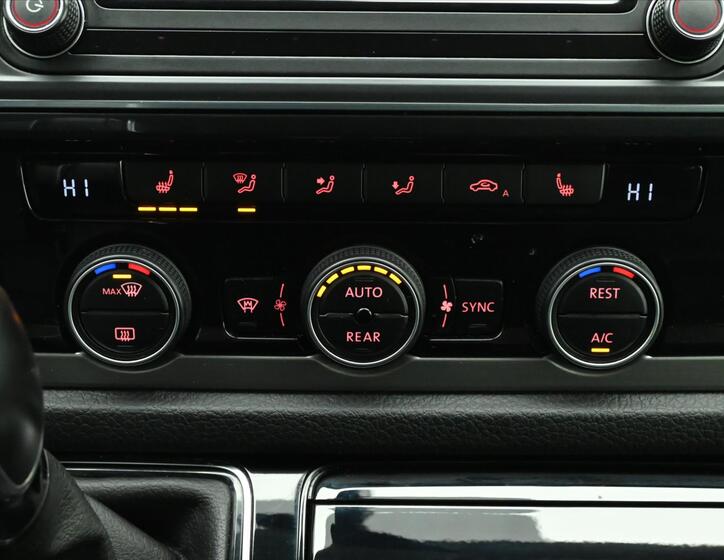 Volkswagen Multivan 20
