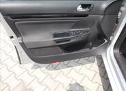 Volkswagen Golf 23