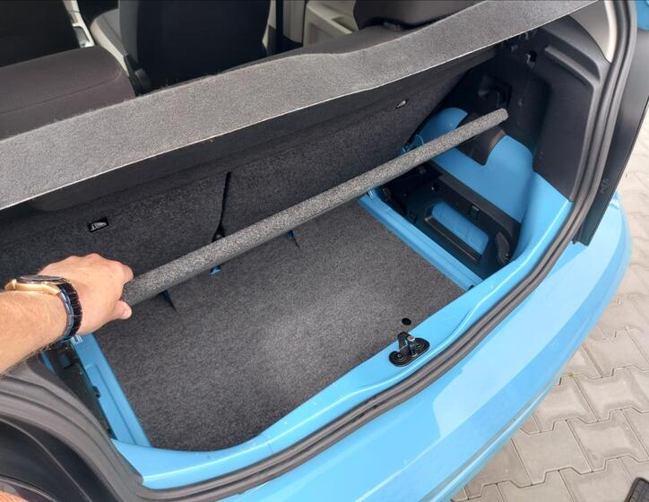 Volkswagen e-up! 16