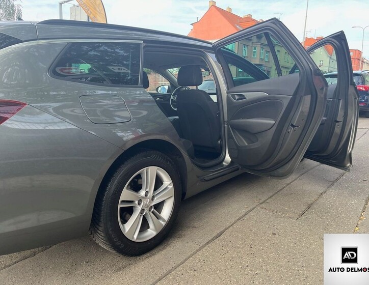 Opel Insignia 50