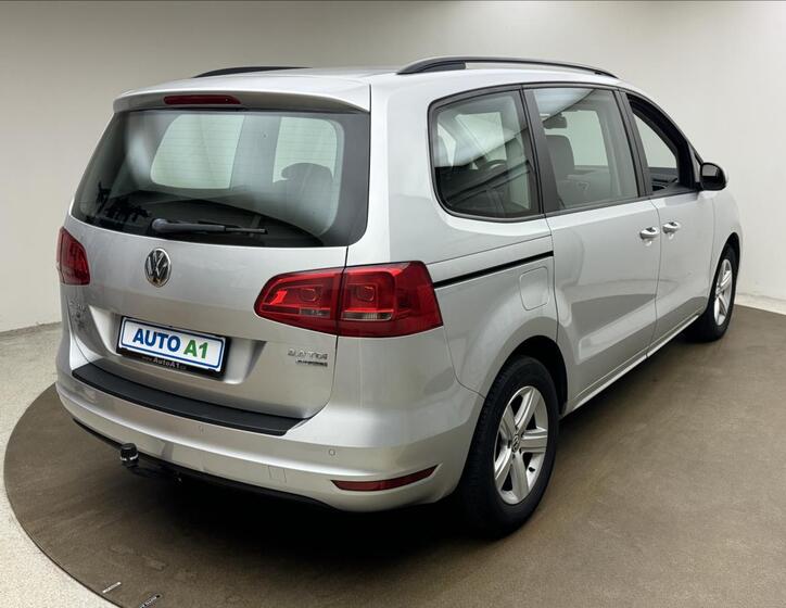 Volkswagen Sharan 4