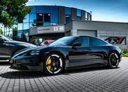 Porsche Taycan 23