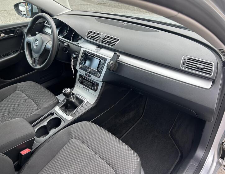 Volkswagen Passat 36