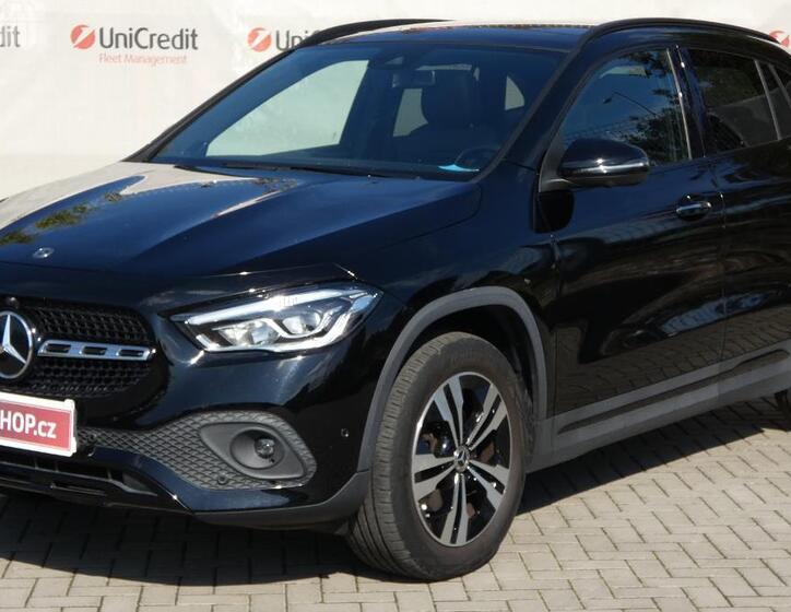 Mercedes-Benz GLA 1