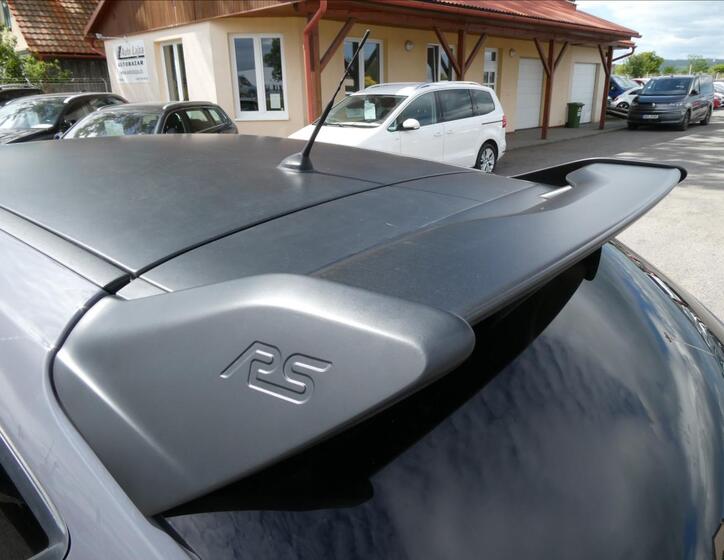 Ford Focus 12