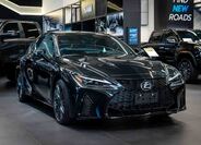 Lexus IS 8