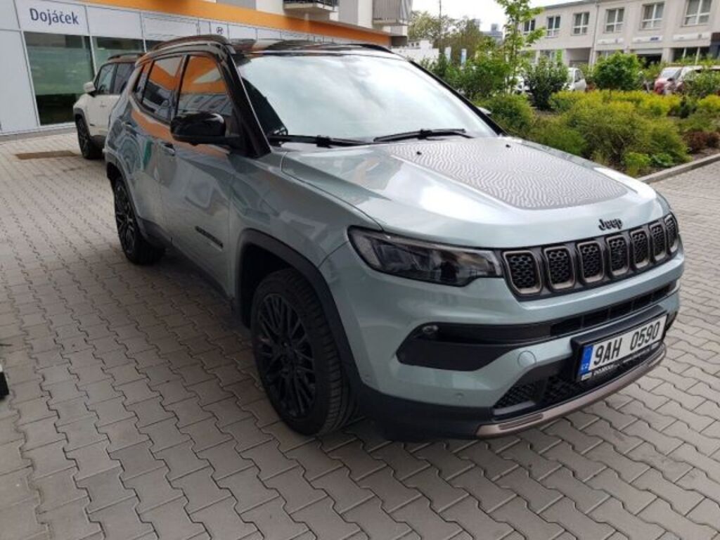 Jeep Compass 6
