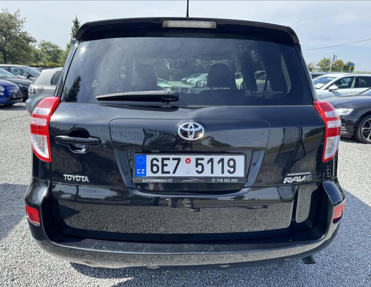 Toyota RAV4 6