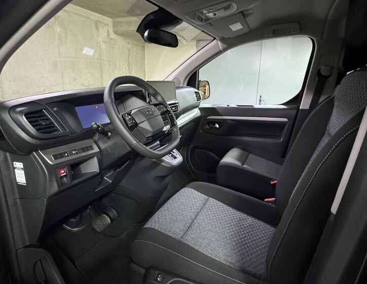 Toyota ProAce Verso 9