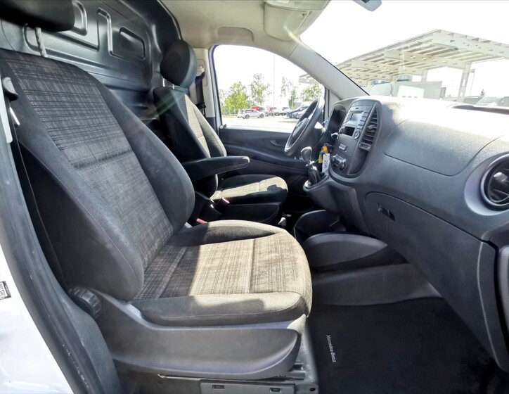 Mercedes-Benz Vito 7