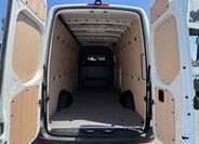 Mercedes-Benz Sprinter 14