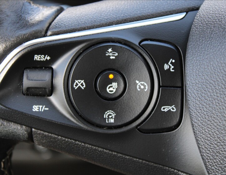 Opel Insignia 20