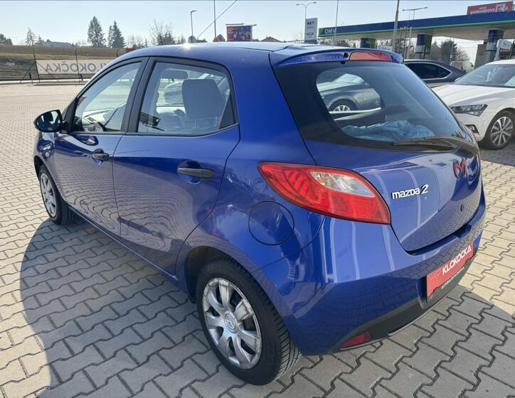 Mazda 2 7