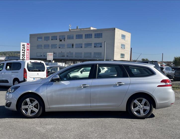 Peugeot 308 8