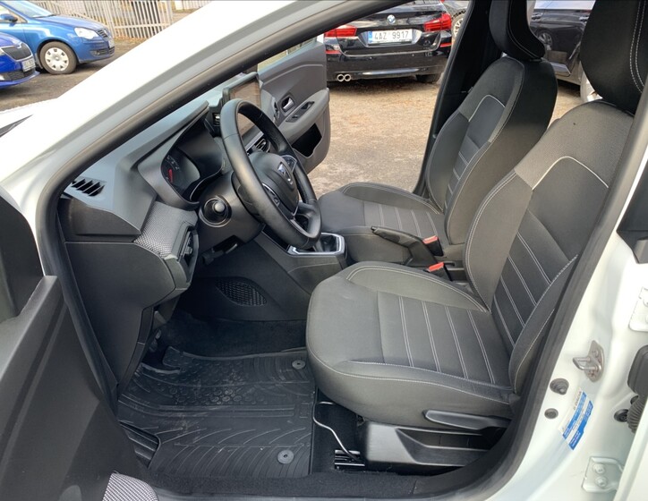 Dacia Sandero 16