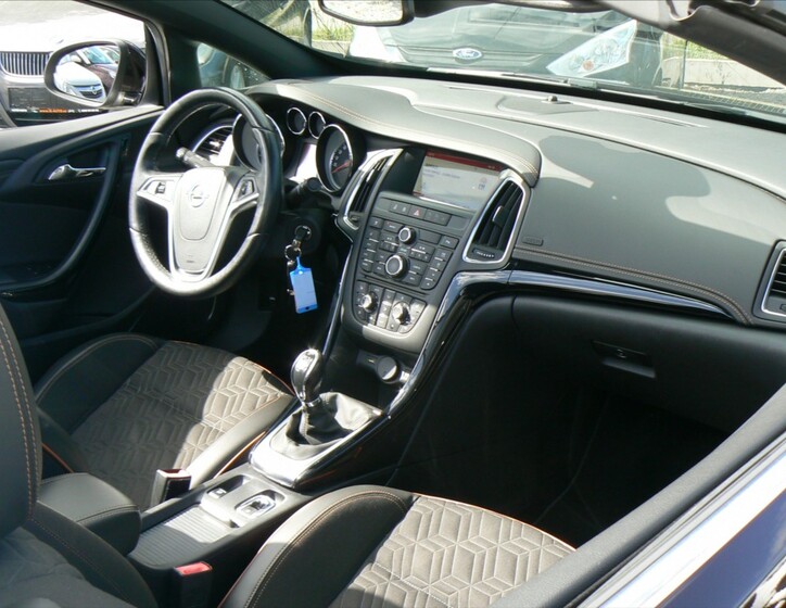 Opel Cascada 22