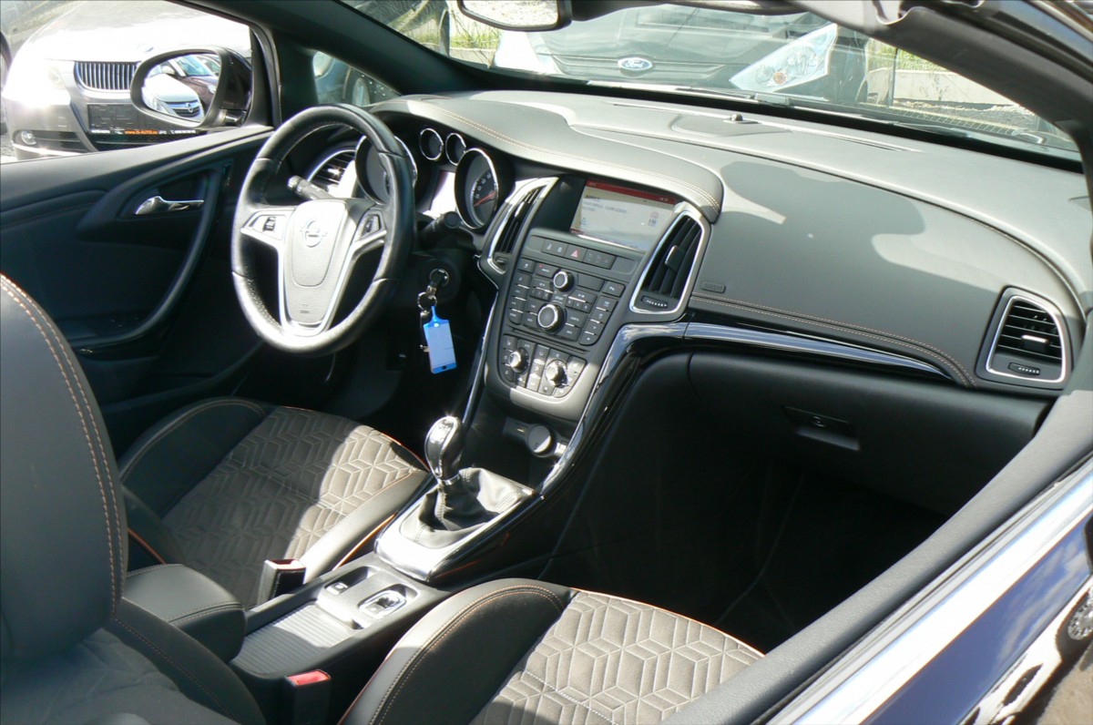 Opel Cascada