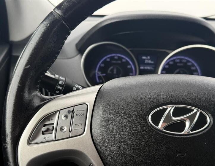 Hyundai ix35 10