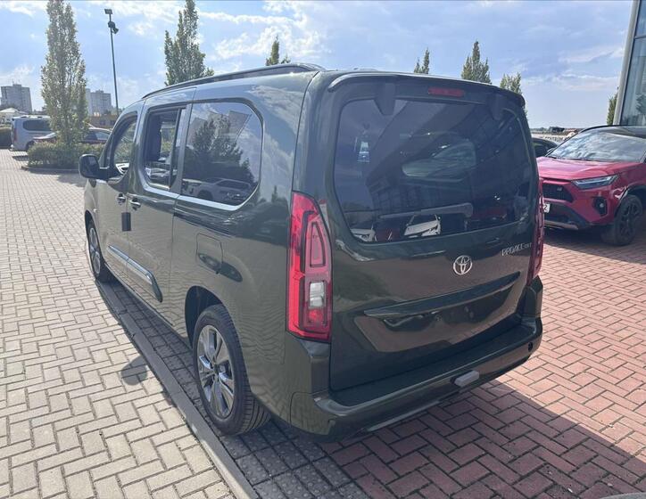 Toyota ProAce 6