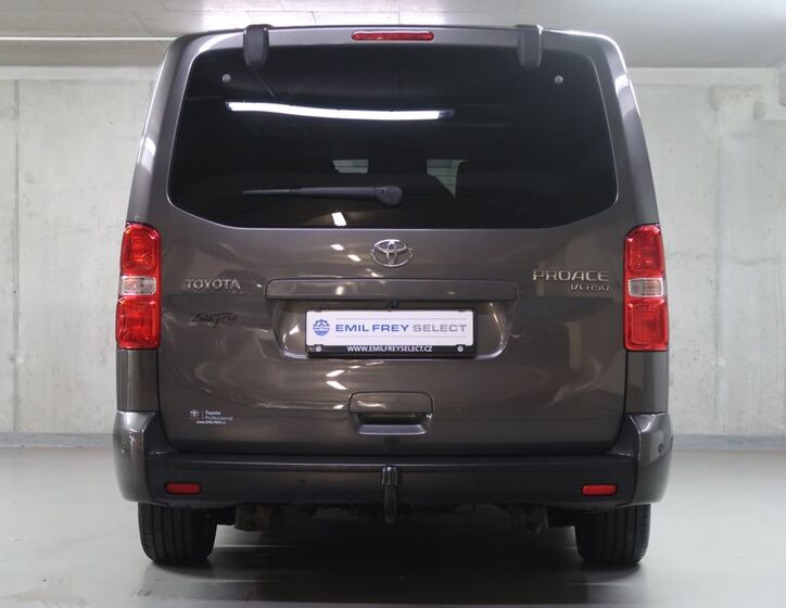 Toyota ProAce 6