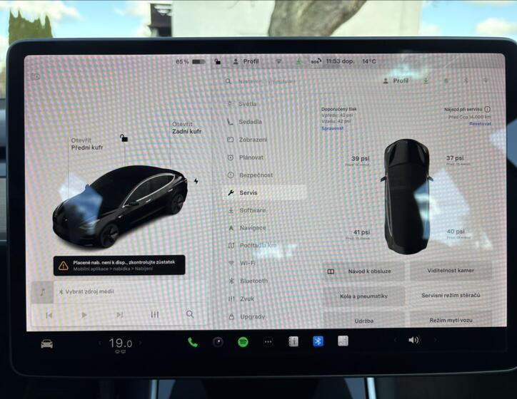 Tesla Model 3 24