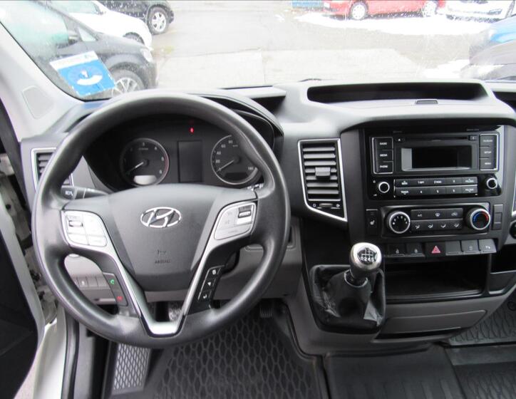 Hyundai H 350 10