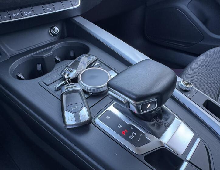 Audi A4 32