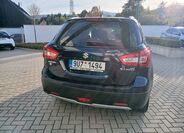 Suzuki SX4 S-Cross 33