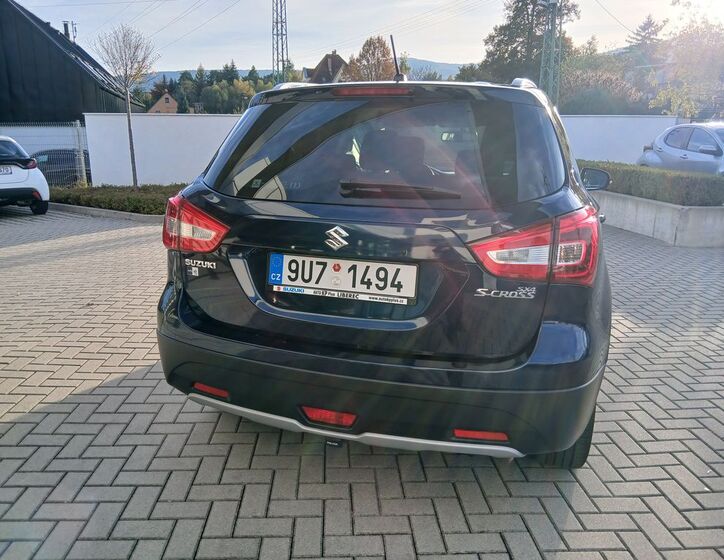 Suzuki SX4 S-Cross 33