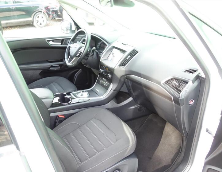 Ford Galaxy 31