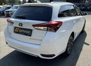 Toyota Auris 6