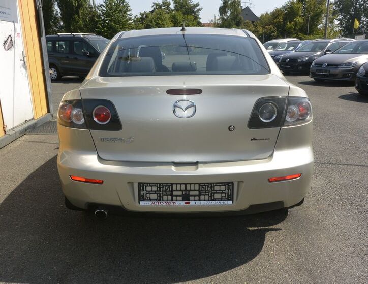 Mazda 3 6