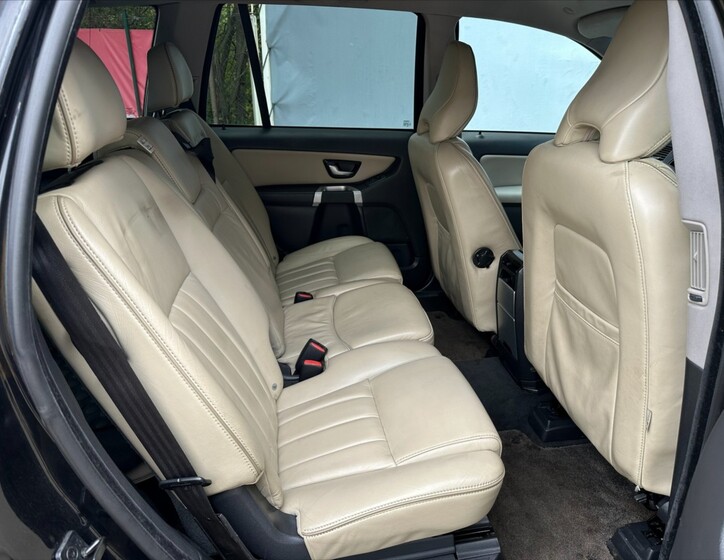 Volvo XC90 14