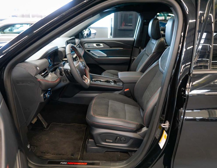 Ford Explorer 14