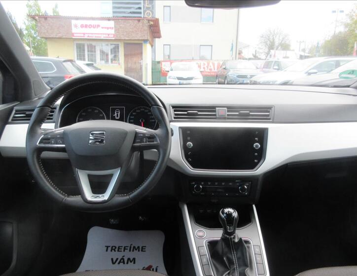 Seat Arona 8