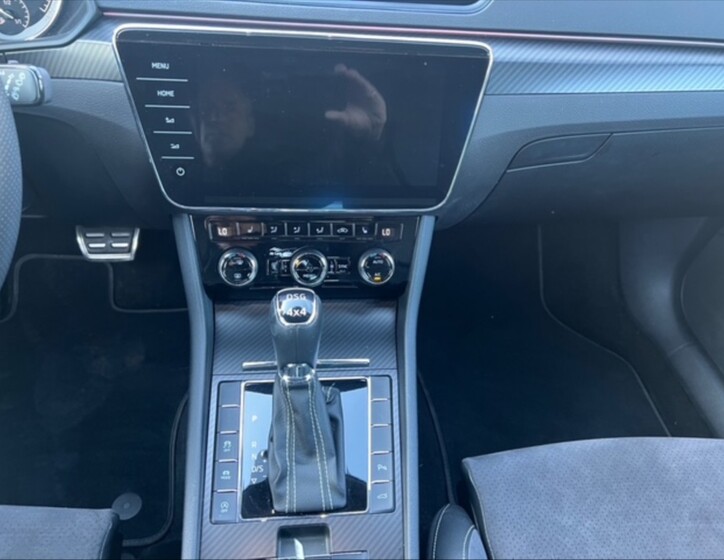 Škoda Superb 10