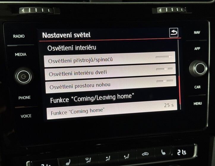 Volkswagen Golf 33