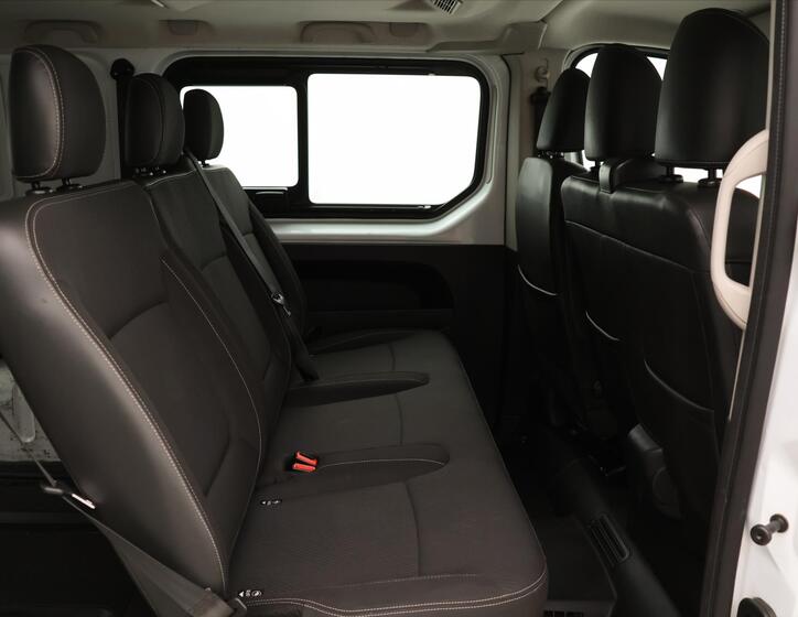 Renault Trafic 15