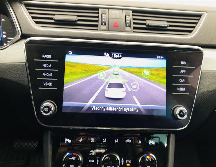 Škoda Superb 15
