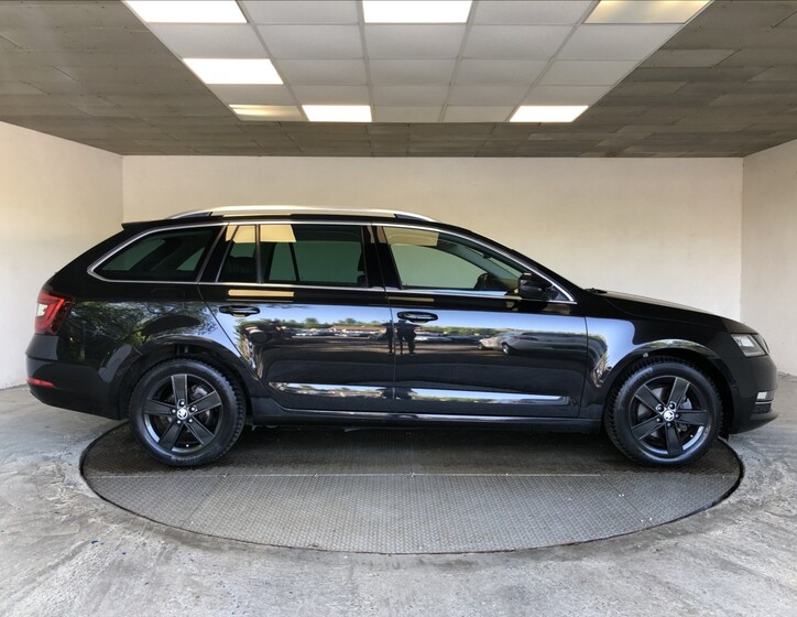 Škoda Octavia 8