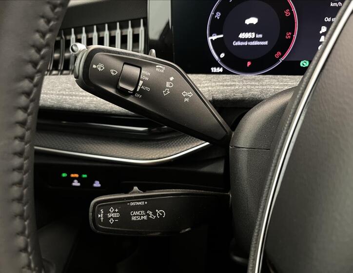 Škoda Superb 16