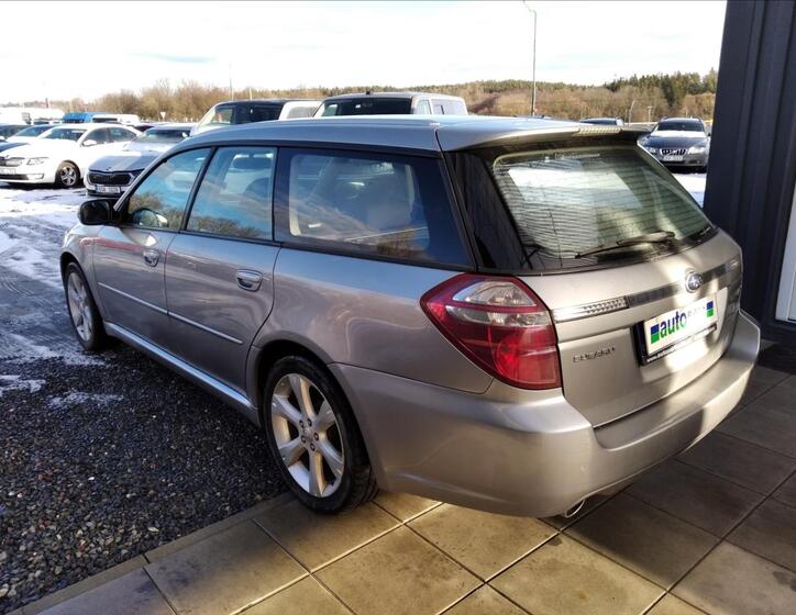 Subaru Legacy 10