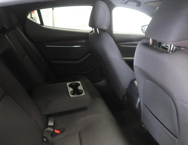 Mazda 3 14