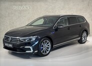 Volkswagen Passat 1
