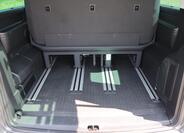 Volkswagen Multivan 10