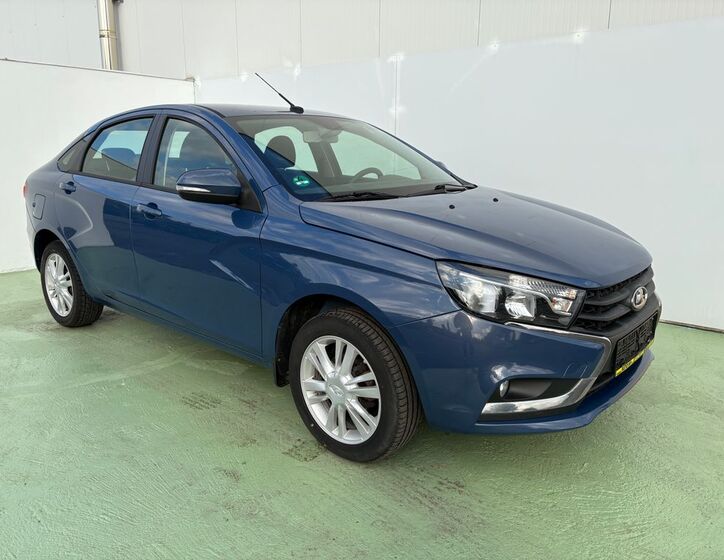 Lada Vesta 1