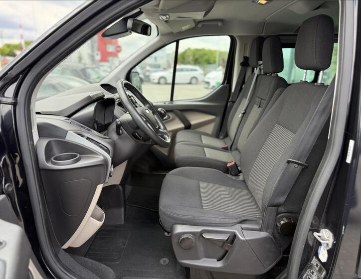 Ford Tourneo 10