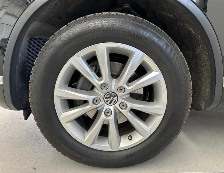 Volkswagen Touareg 33